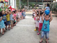 Giờ thể dục của các con.