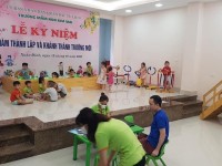 👏👏👏Xúc động háo hức lắm, mong chờ lắm khi các con được gặp lại cô gặp lại các bạn sau thời gian dài nghỉ dịch. Cả cô và trò cũng phấn khởi như ngày đầu tiên các bạn được đến trường.Các cô dù tất bật hơn mọi khi nhưng đây là niềm vui và niềm hạnh phúc mỗi ngày khi được đón các con đến trường sau thời gian dài nghỉ chống dịch,đến với Kim Mai phụ huynh sẽ luôn yên tâm vì tình yêu thương của các cô đặc biệt là cô hiệu trưởng đã lan tỏa đến cán bộ, giáo viên nhân viên toàn trường.Tập thế cô trò Kim Mai luôn tự hào về ngôi trường mầm non có bề dày thành tích hơn 20 năm chăm sóc dạy dỗ bao thế hệ học sinh và đến hôm nay trường Mầm Non Kim Mai lại khẳng định được chỗ đứng, tình yêu mến, niềm tin của phụ huynh với ngôi trường mới khang trang,sạch đẹp. Đây là những hình ảnh đẹp sáng đầu tuần các con đến trường và cũng là những hình ảnh xuyên suốt khi hàng ngày con đến trường MN Kim Mai bố mẹ nhé❤️🌸🌸 🌸. #mâmnonkimmai P/s: Trường Mầm non Kim Mai_ Thôn Lộc_Xuân Đỉnh_ Bắc Từ Liêm_ Hà Nội